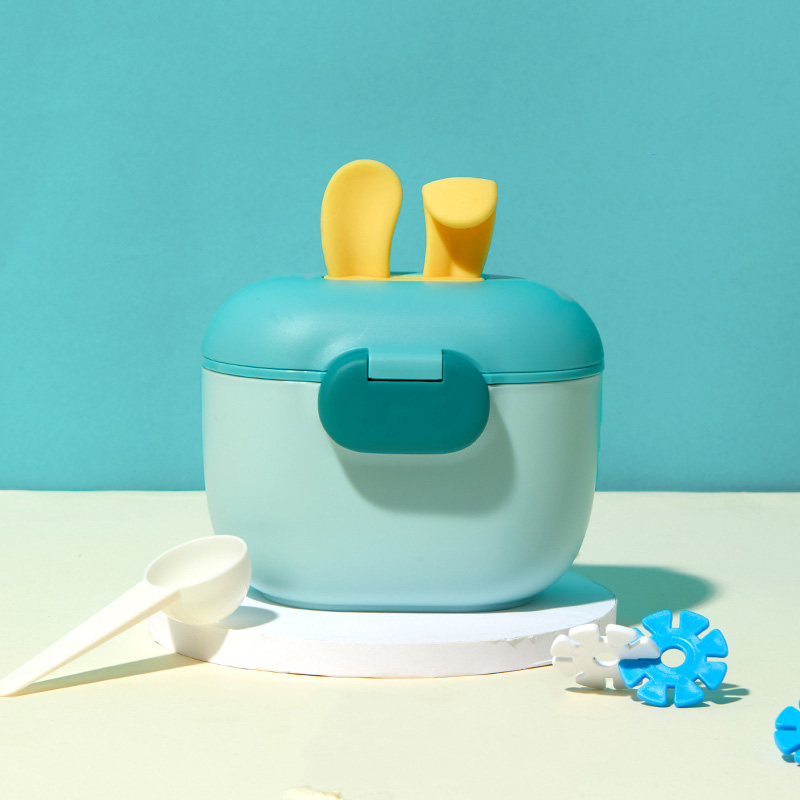 Food Storage With Lock - ที่ตวงนมผงซิลิโคนรูปหูกระต่ายแบบใหม่ กล่องใส่นมผงผิวด้าน พร้อมช้อน ล็อค และสายรัด